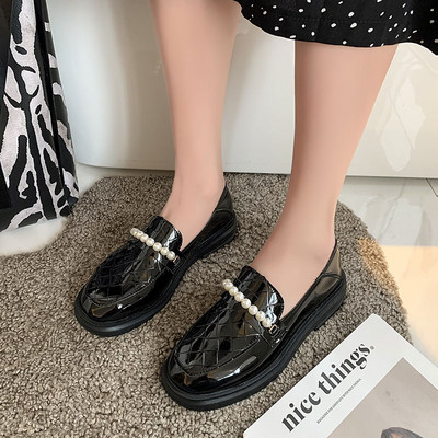 Casual στρογγυλά παπούτσια με πέρλες διακόσμηση