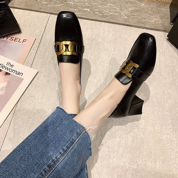 Pantofi casual de dama cu toc mic gros si decor metalic