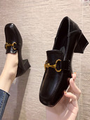 Pantofi casual cu decor metalic si toc mic de 5 cm grosime