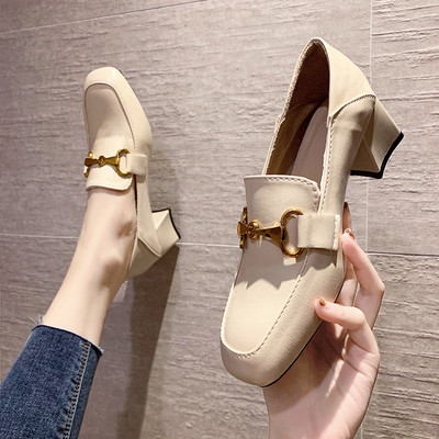 Pantofi casual cu decor metalic si toc mic de 5 cm grosime