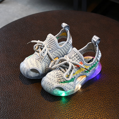 Sandale luminoase pentru copii pentru fete și băieți - mai multe modele