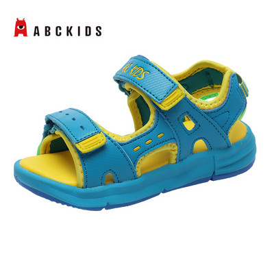 Παιδικά σανδάλια με λουράκια βελκρό κατάλληλα για αγόρια και κορίτσια