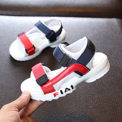 Sandale pentru copii potrivite pentru fete și băieți în mai multe modele