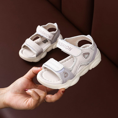 Sandale pentru copii potrivite pentru fete și băieți în mai multe modele