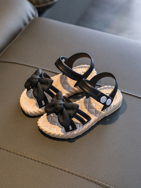 Vaikiškos basutės su kaspinu ir plokščiu padu mergaitėms