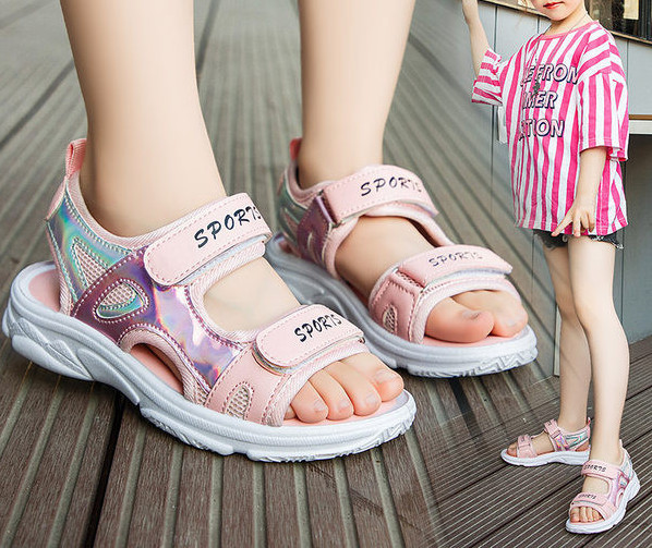 Sandale casual pentru copii cu autocolante si aplicatie pentru fete