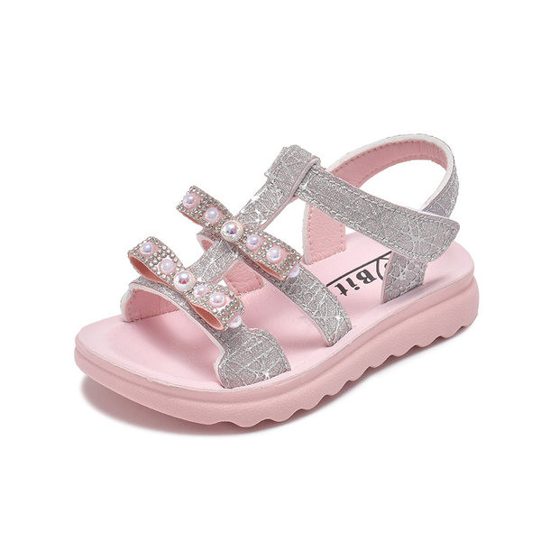 Sandale pentru fete cu efect strălucitor și perle