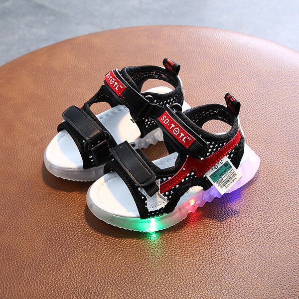 Sandale luminoase pentru copii pentru fete și băieți - două modele