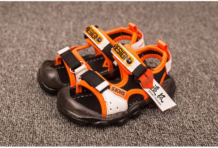 Sandale casual pentru copii cu sireturi si autocolante