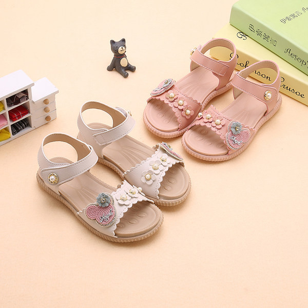 Sandale pentru copii cu elemente 3D și închidere cu velcro