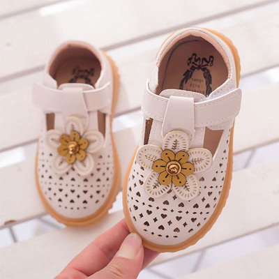 Sandale copii din piele cu autocolante - trei modele