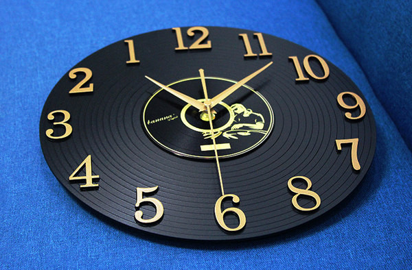 Ceas de perete elegant din vinil cu numere