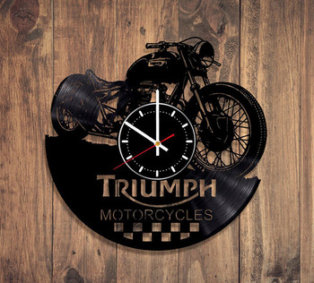 Актуален стенен винилов часовник с мотор и надпис Triumph