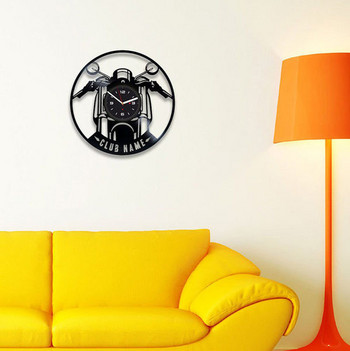 Винилов актуален стенен кръгъл часовник с мотор и надпис Club name
