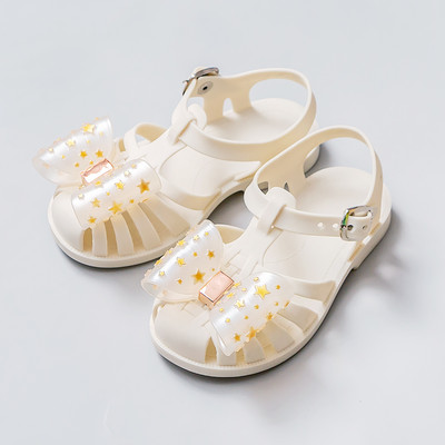 Sandale pentru copii cu cataramă - două modele pentru fete