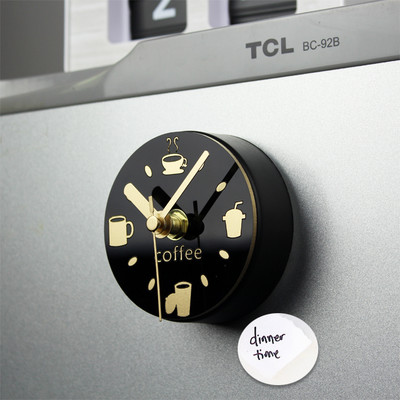 Малък декоративен часовник с магнитно закачане с надпис Coffee