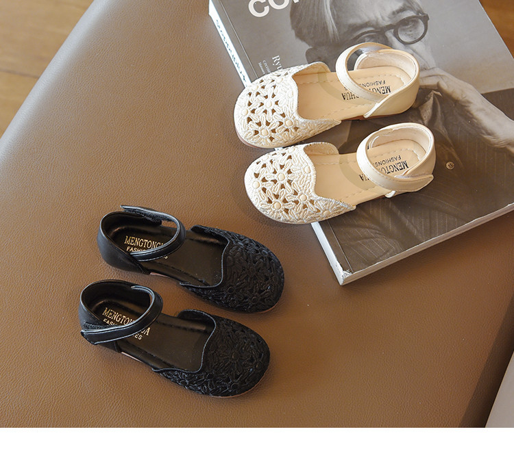 Sandale pentru copii cu petice și talpă plată pentru fete