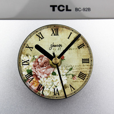 Декоративен часовник с магнитно закачане и цветя подходящ за хладилник и надпис 