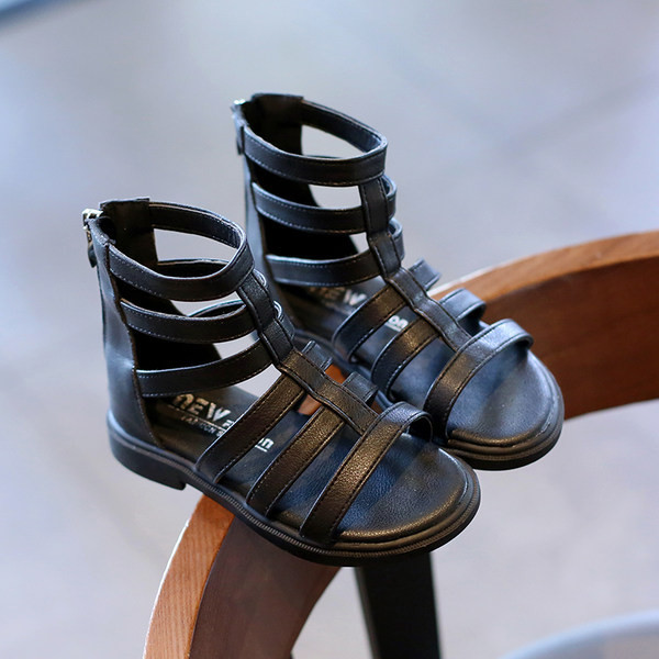 Model nou de sandale pentru copii din piele ecologica cu bretele pentru fete