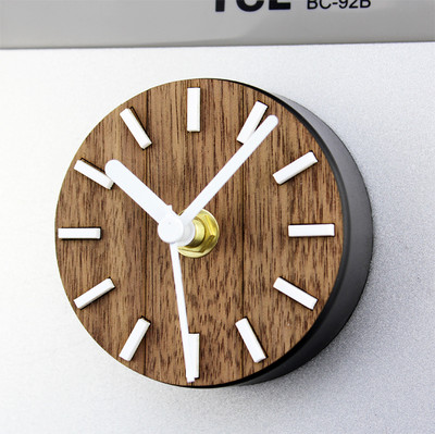 Декоративен малък часовник подходящ за хладилник с магнитно закачане в кръгла форма 