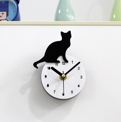 Актуален декоративен часовник с магнитно закачане подходящ за хладилник и котка