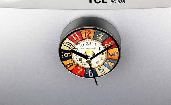Mini ceas decorativ rotund cu carlig magnetic potrivit pentru frigider