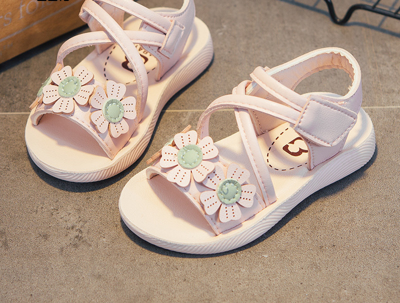 Sandale copii din piele cu flori si talpa plata