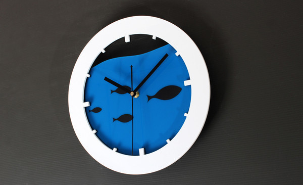 Στρογγυλό ρολόι τοίχου σε μορφή ψάρι