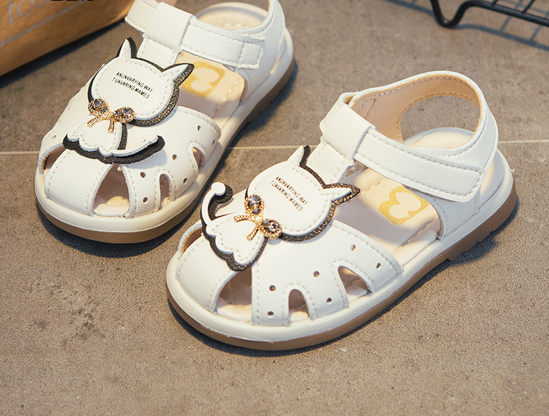 Sandale din piele pentru copii cu element 3D si autocolante