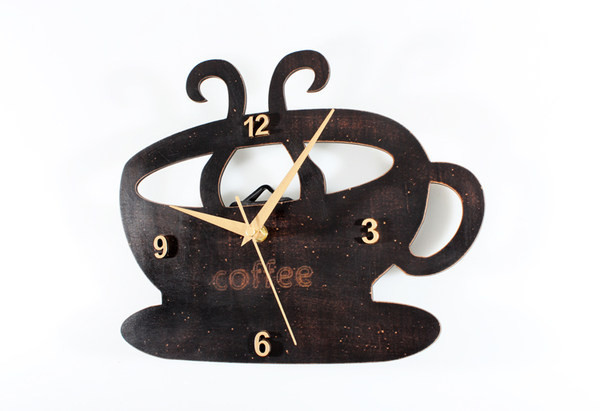 Ceas decorativ modern în formă de ceașcă cu inscripția Cafea