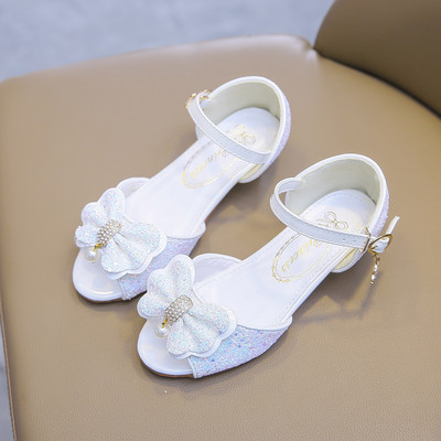 Nou model de sandale pentru copii cu efect strălucitor și pietre pentru fete