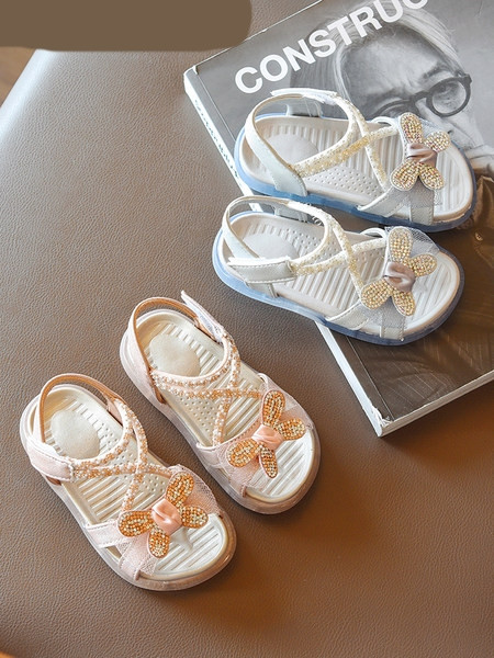 Sandale pentru copii pentru fete cu element 3D si autocolante