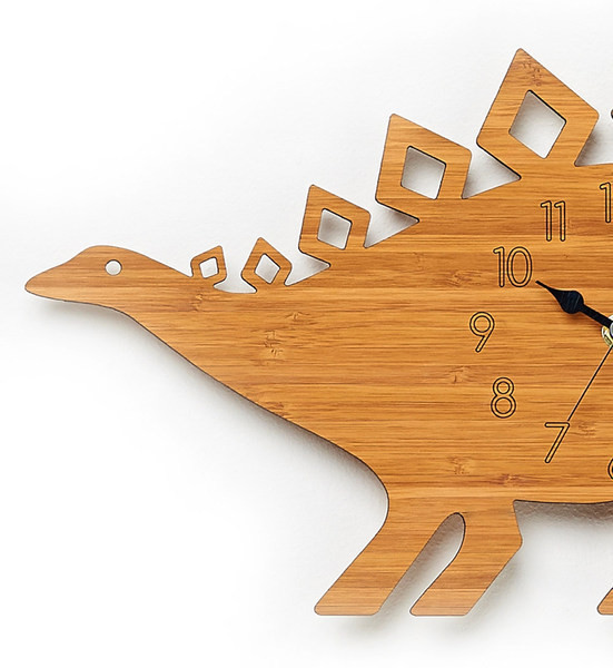 Ceas decorativ din lemn în formă de dinozaur