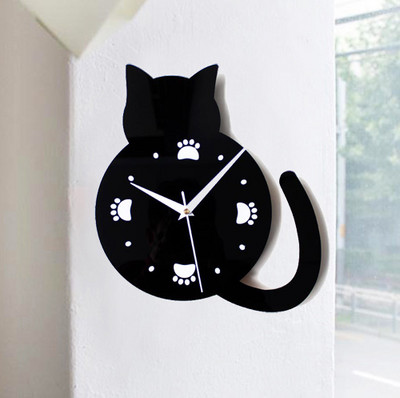 Μοντέρνο διακοσμητικό ρολόι σε σχήμα γάτας