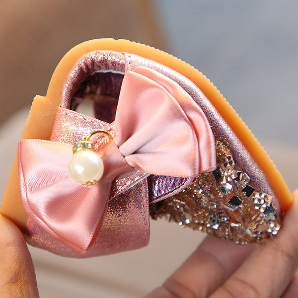 Παιδικά σανδάλια με κορδέλα και επίπεδη σόλα