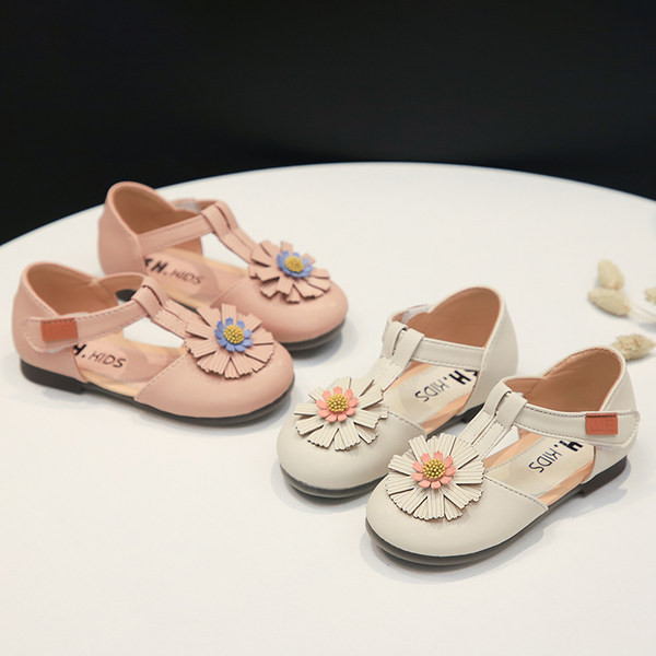 Dječje kožne sandale s cvijetom i naljepnicama