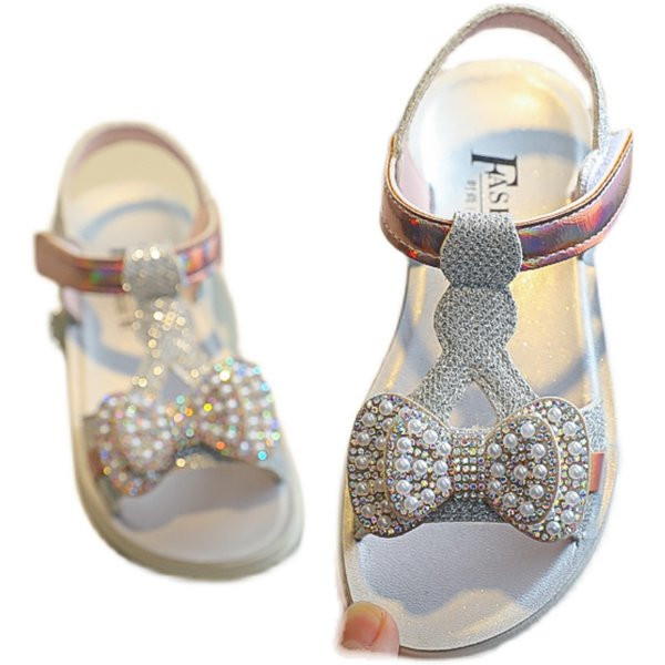 Model nou de sandale pentru copii cu perle si panglica