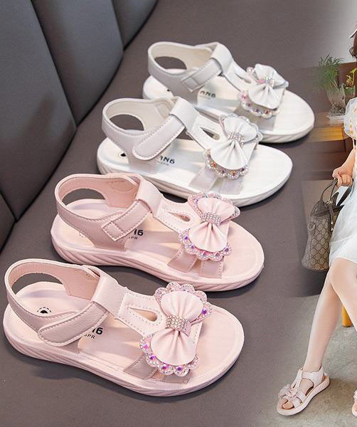 Sandale actuale pentru fete - cu panglică și bandă