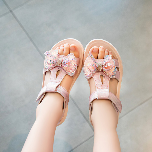 Μοντέρνα παιδικά σανδάλια με κορδέλα και πέτρες για κορίτσια