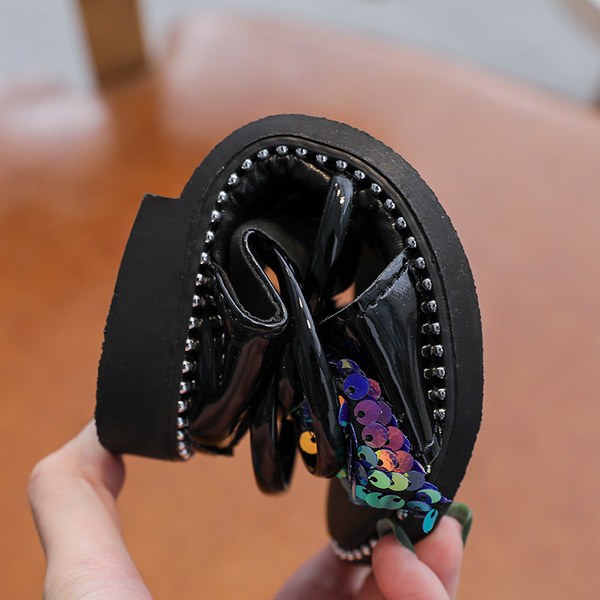 Sandale pentru copii cu talpa plata si panglica cu paiete