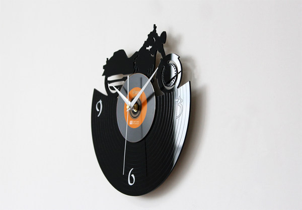 Ceas de vinil decorativ modern cu motor