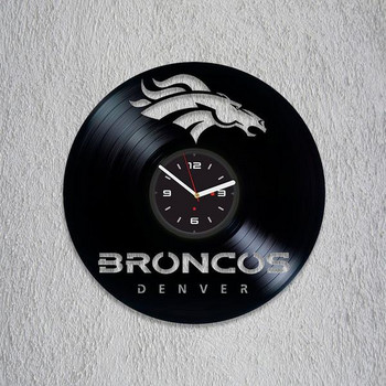 Винилов часовник за стена в кръгла форма с надпис Broncos Denver