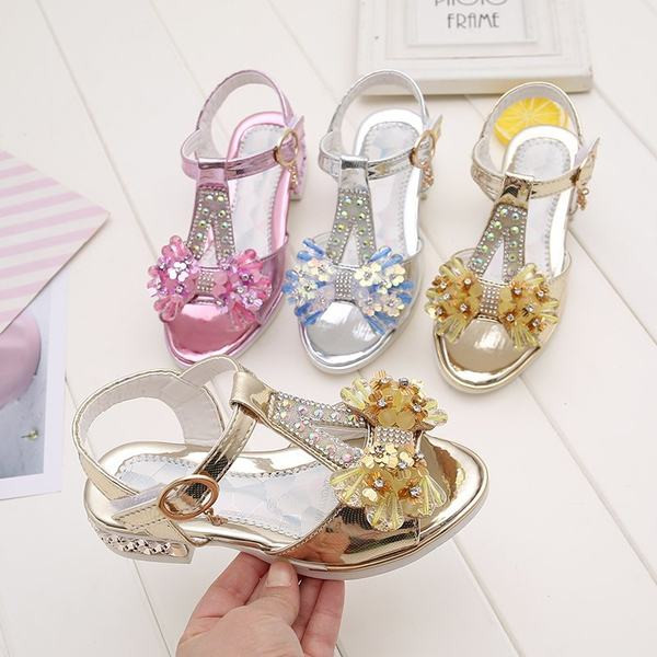 Sandale stralucitoare pentru copii cu pietre si panglica