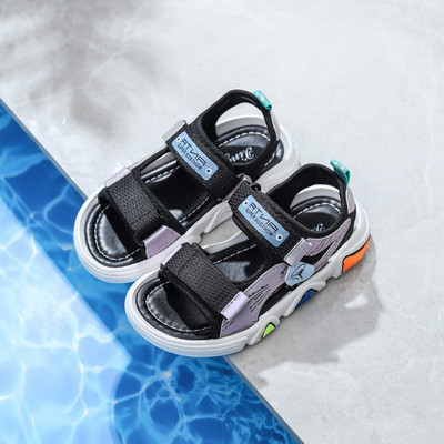 Sandale pentru copii cu autocolante și inscripție