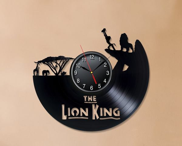 Ceas de perete elegant din vinil cu inscripția Regele Leu