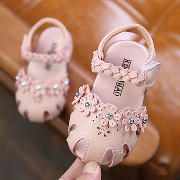 Бебешки сандали с лепенка и 3D цветя