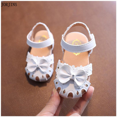 Sandale bebelusi pentru fete cu autocolante - mai multe modele