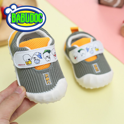 Pantofi moderni pentru bebelusi cu autocolante potriviti pentru fete si baieti