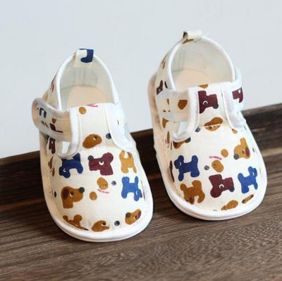 Pantofi bebelusi pentru fete si baieti cu autocolante