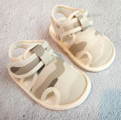 Pantofi bebelusi pentru fete si baieti cu autocolante